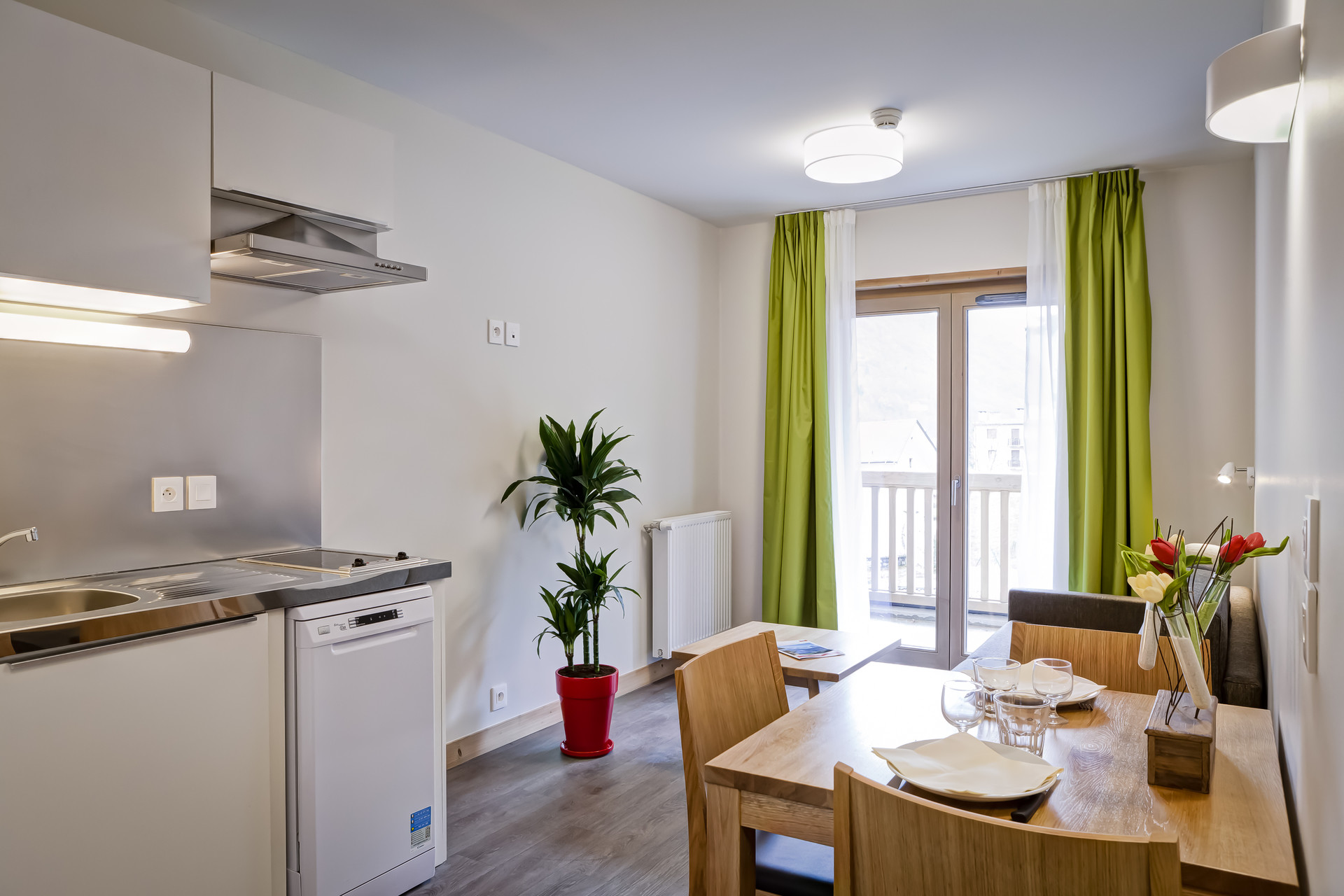 2 Rooms 4 Persons Comfort - Apartments Residence De L'olympe - Brides les Bains